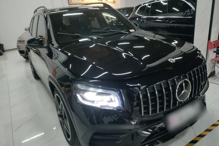 奔驰GLB AMG 2022款 AMG GLB 35 4MATIC车身外观3