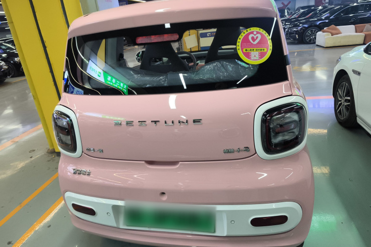 奔腾小马 2025款 222km 闪电马车身外观6