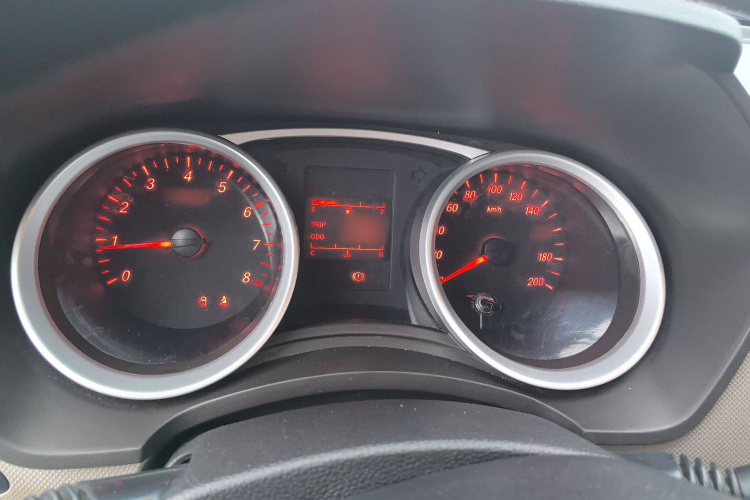 五菱汽车 五菱宏光 2021款 1.5L S标准型LAR中控内饰7002