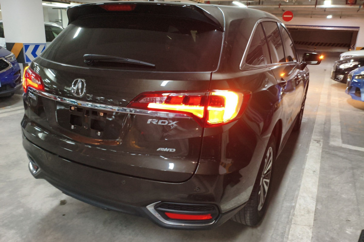 讴歌RDX(进口) 2016款 3.0L 四驱尊享版车身外观7
