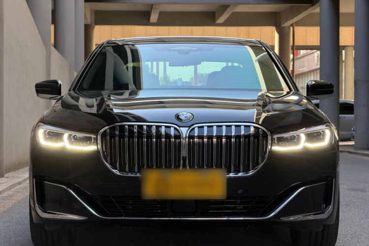 宝马7系 2019款 改款 740Li xDrive 行政型 豪华套装车身外观6001
