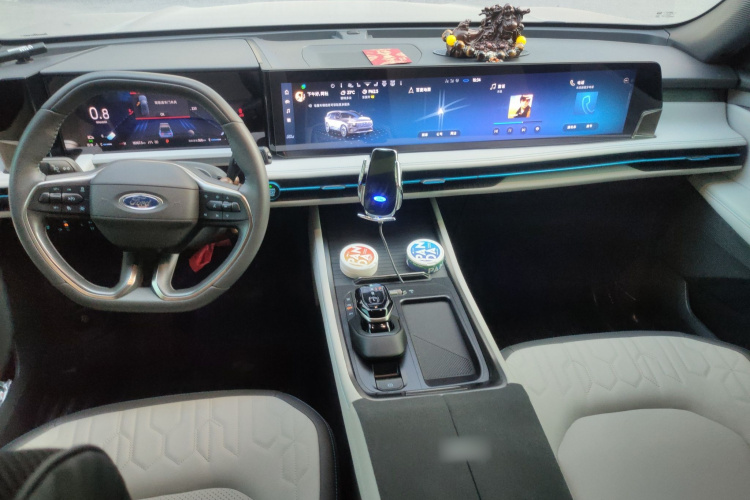 福特 2023款 锐界L 2.0T EcoBoost 两驱七座豪华型中控内饰12