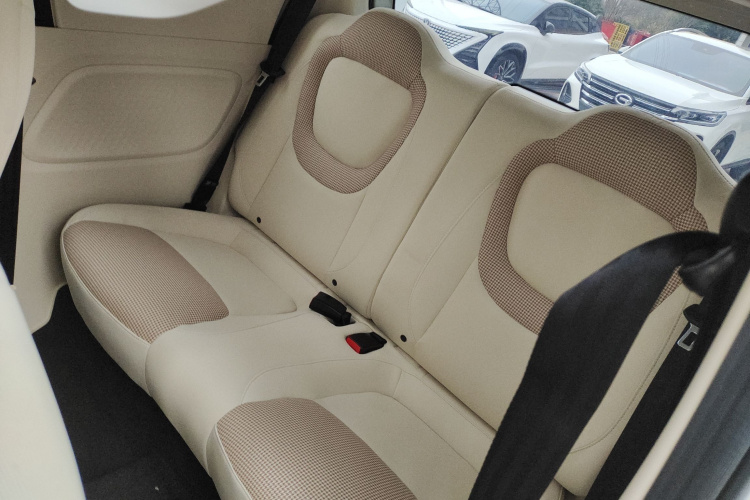 五菱汽车 宏光MINIEV 2024款 第三代 215km 青春版中控内饰7004