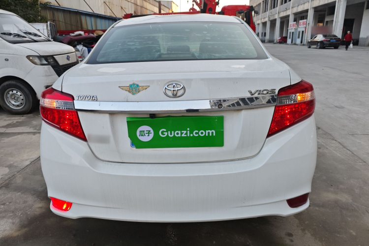 丰田 威驰 2014款 1.3L 手动超值版车身外观6