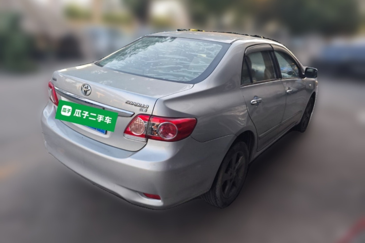 丰田 卡罗拉 2012款 炫装版 1.8L CVT GL-i车身外观6005