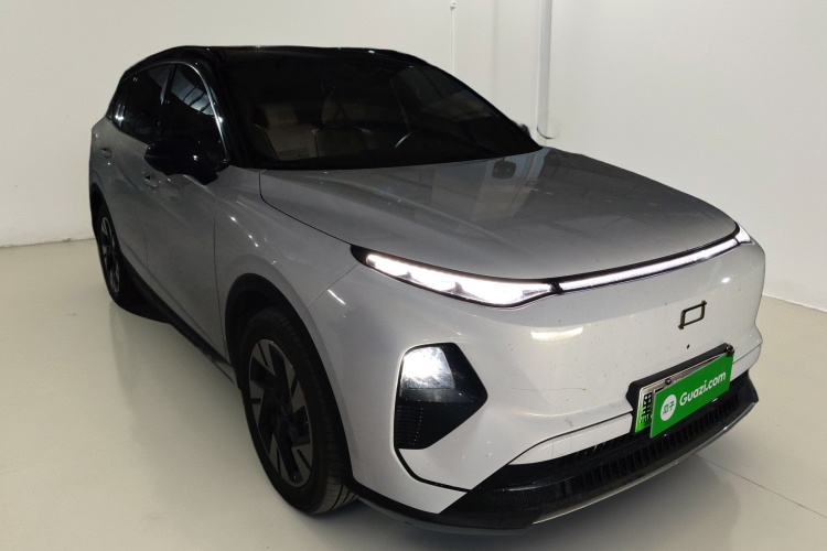 奔腾 悦意07 2025款 210km 乐享版车身外观3