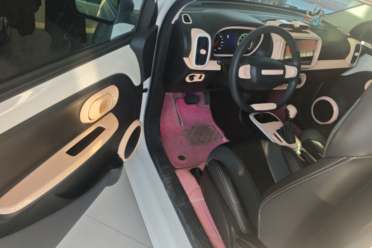 荣威 科莱威CLEVER 2022款 311km元气啵啵版中控内饰20