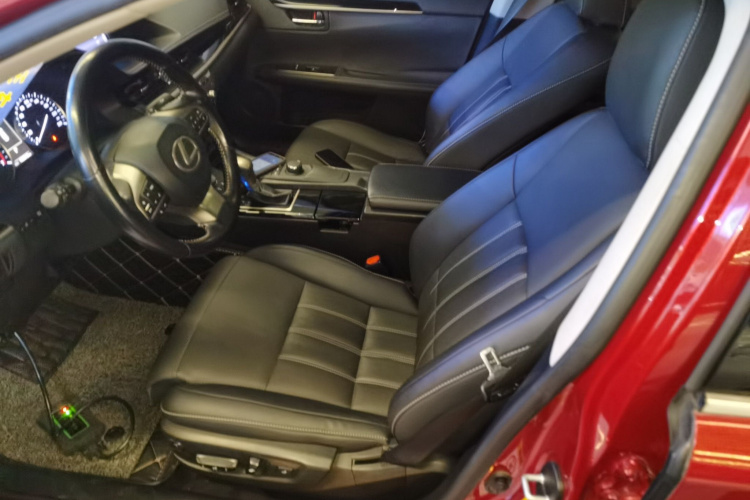 雷克萨斯ES 2015款 200 精英版中控内饰19