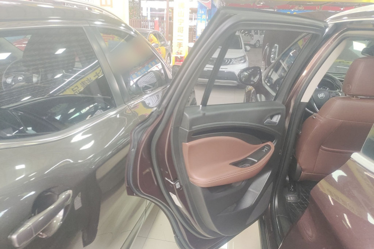 别克 昂科威 2018款 28T 四驱豪华型中控内饰7006