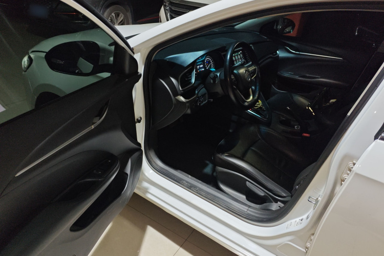 别克 阅朗 2019款 18T 自动互联精英型 国VI中控内饰20