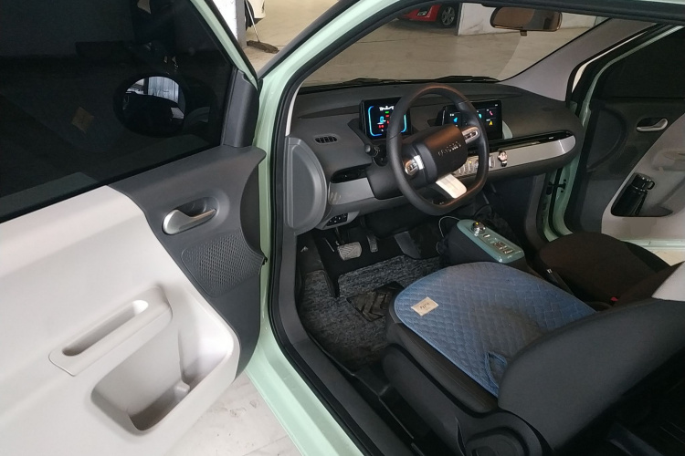 长安启源 长安Lumin 2023款 205km 香沁款中控内饰20