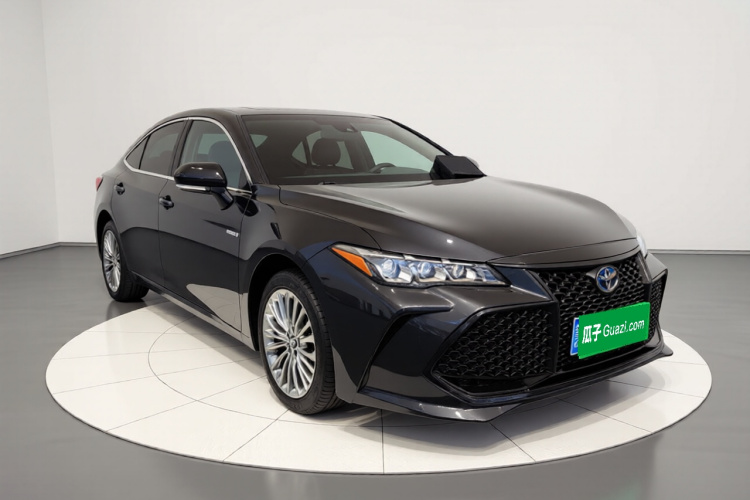 丰田 亚洲龙 2019款 双擎 2.5L XLE尊贵版 国VI车身外观3