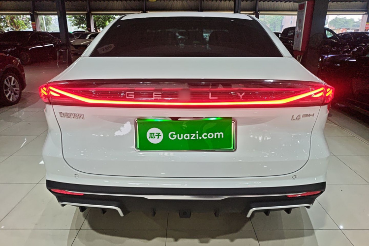 吉利银河 银河L6 2025款 EM-i 60km 启航版车身外观6