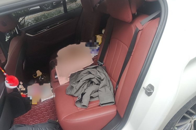 宝马5系 2020款 530Li 领先型 M运动套装中控内饰7004