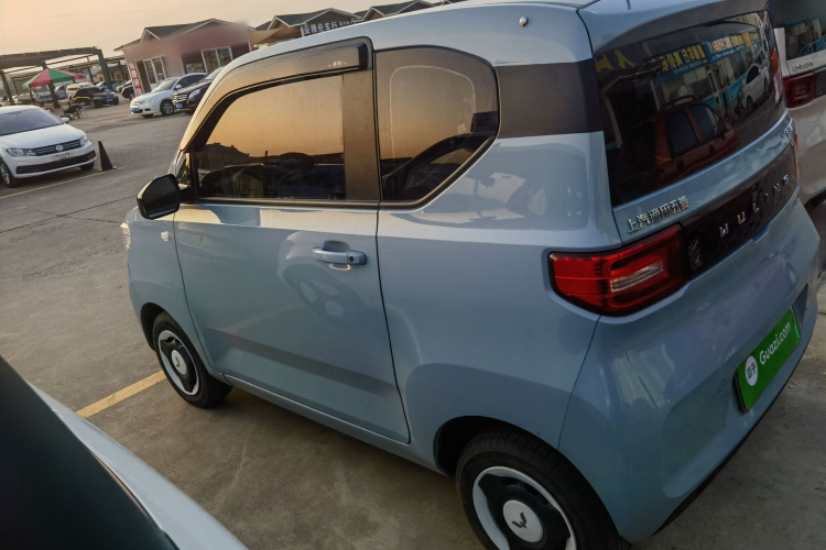 五菱汽车 宏光MINIEV 2022款 马卡龙臻享款 磷酸铁锂车身外观4