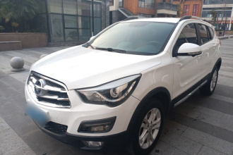 海马S5 2015款 1.5T CVT豪华型运动版