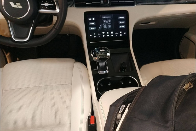 理想汽车 理想ONE 2021款 增程6座版局部细节18