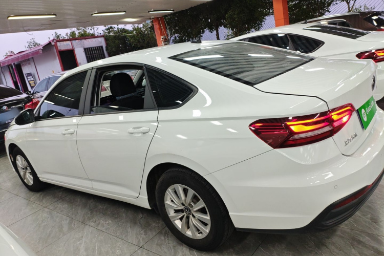 大众 朗逸 2023款 1.5L 自动得逸版车身外观4