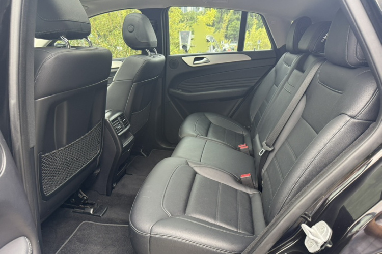 奔驰GLE轿跑 2015款 GLE 320 4MATIC 轿跑SUV中控内饰7007