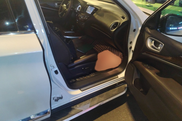 英菲尼迪QX60(进口) 2014款 3.5L 四驱全能版局部细节9005