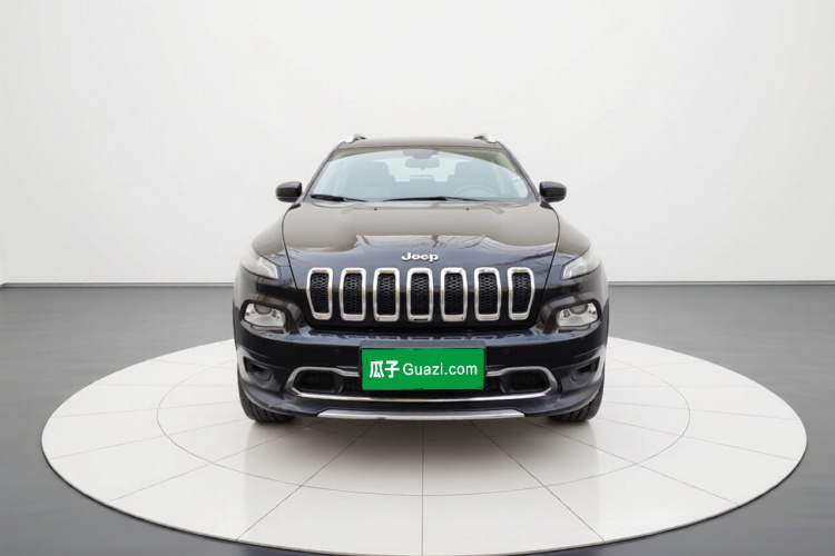 Jeep 自由光 2016款 2.4L 专业智能版车身外观2