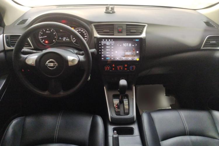 日产 轩逸 2022款 经典 1.6XE CVT舒适版中控内饰7002