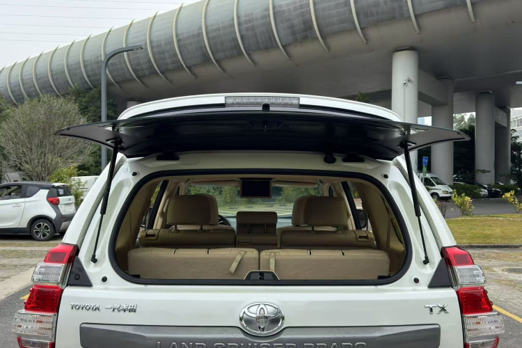 丰田 普拉多 2016款 3.5L 自动TX-L NAVI车身外观6008