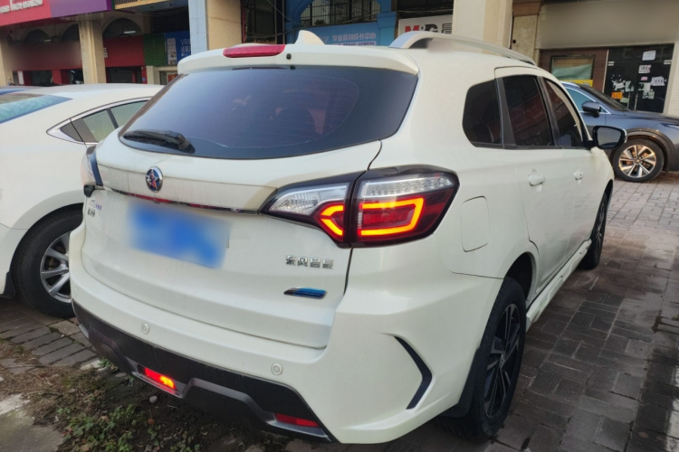 启辰T70 2019款 2.0L CVT睿享版 国V车身外观6005