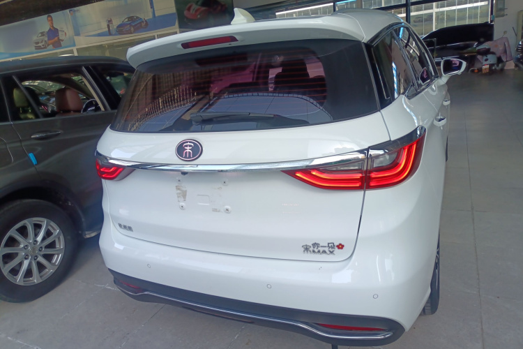 比亚迪 宋MAX 2017款 1.5T 自动智联精英型 7座车身外观6004