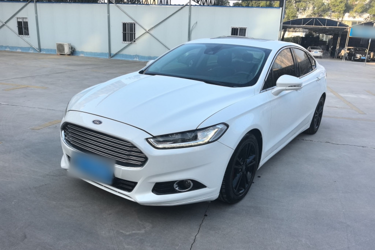福特 蒙迪欧 2013款 2.0L GTDi240豪华运动型车身外观1