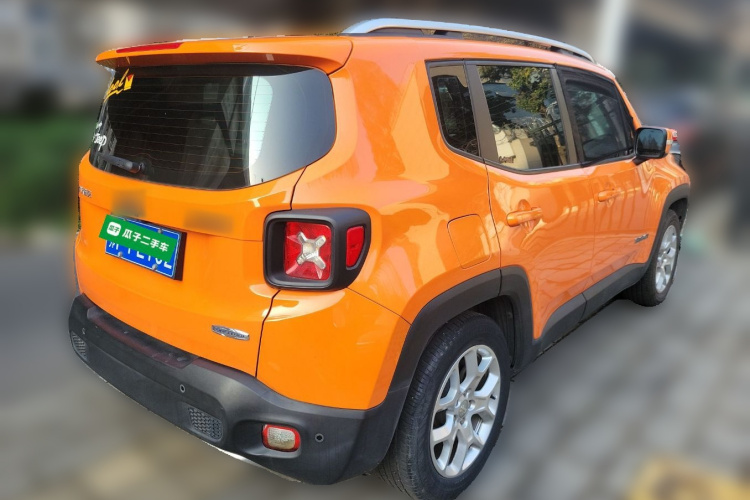 Jeep 自由侠 2016款 1.4T 自动劲能版+车身外观7