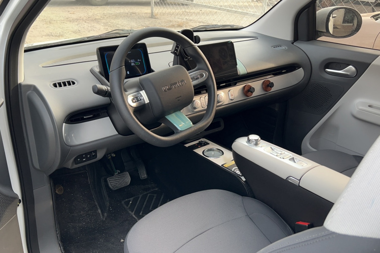 长安启源 长安Lumin 2025款 205km 香沁款中控内饰7002