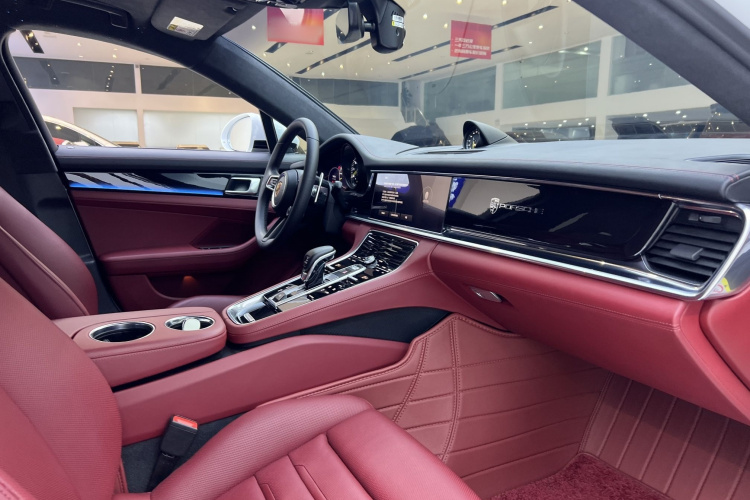 保时捷 Panamera新能源 2021款 Panamera 4 E-Hybrid 2.9T中控内饰7009