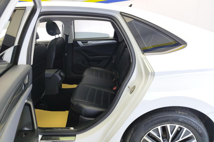 大众 速腾 2023款 200TSI 手动飞越版中控内饰21