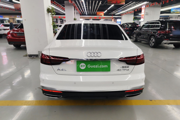 奥迪A4L 2020款 40 TFSI 豪华动感型车身外观6