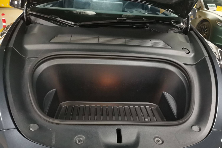 特斯拉 Model Y 2024款 长续航全轮驱动版机舱底盘24