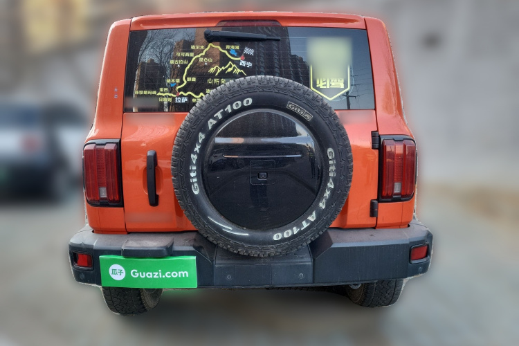 坦克300 2023款 越野版 2.0T 挑战者车身外观6