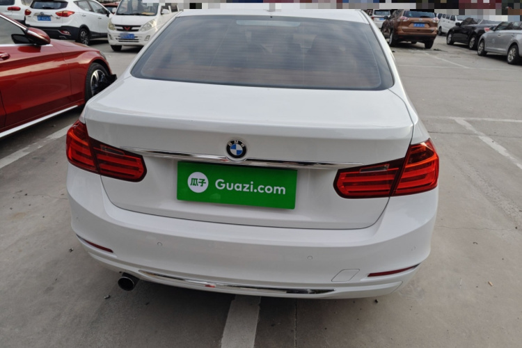 宝马3系 2015款 320Li 超悦版时尚型车身外观6