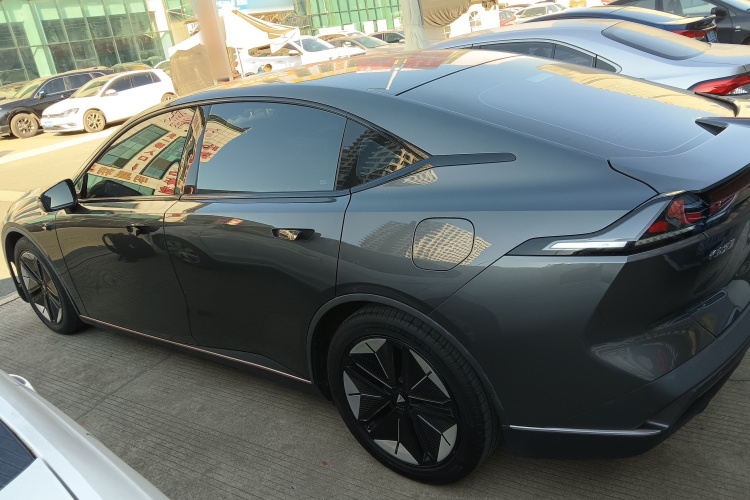 深蓝汽车 深蓝SL03 2023款 200Max增程版车身外观6003