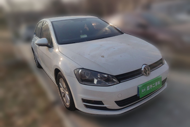 大众 高尔夫 2016款 1.6L 自动时尚型车身外观3