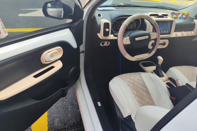 荣威 科莱威CLEVER 2022款 311km元气啵啵版中控内饰20