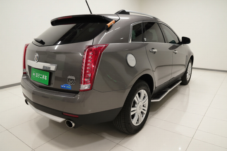 凯迪拉克SRX 2015款 3.0L 精英型车身外观7