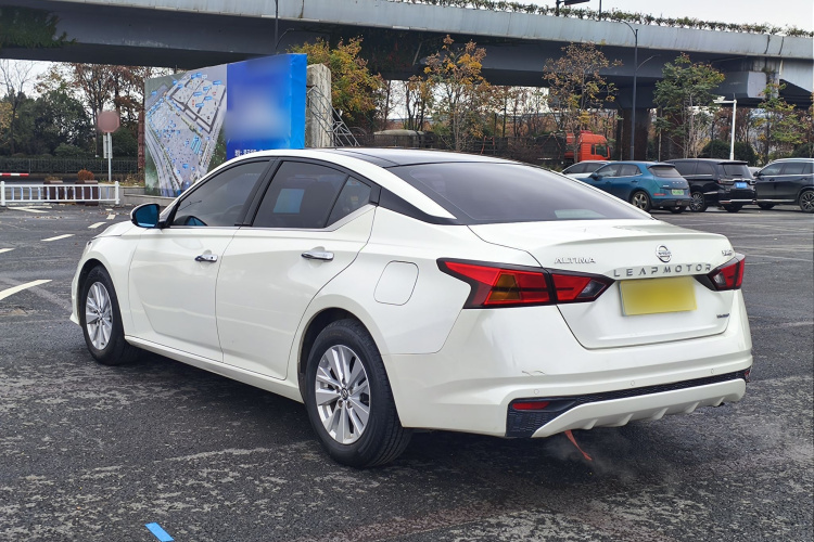 日产 天籁 2019款 2.0L XL 舒适版车身外观6006