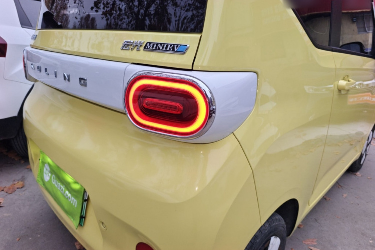 五菱汽车 宏光MINIEV 2024款 第三代 215km 进阶版车身外观6006