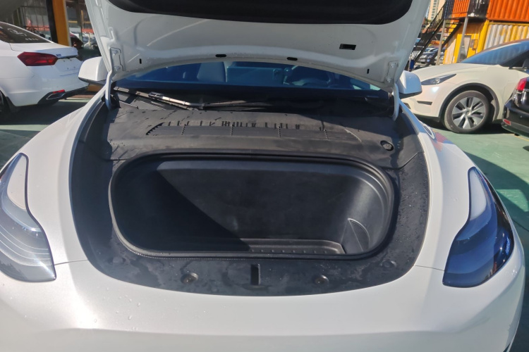 特斯拉 Model Y 2023款 后轮驱动版机舱底盘24