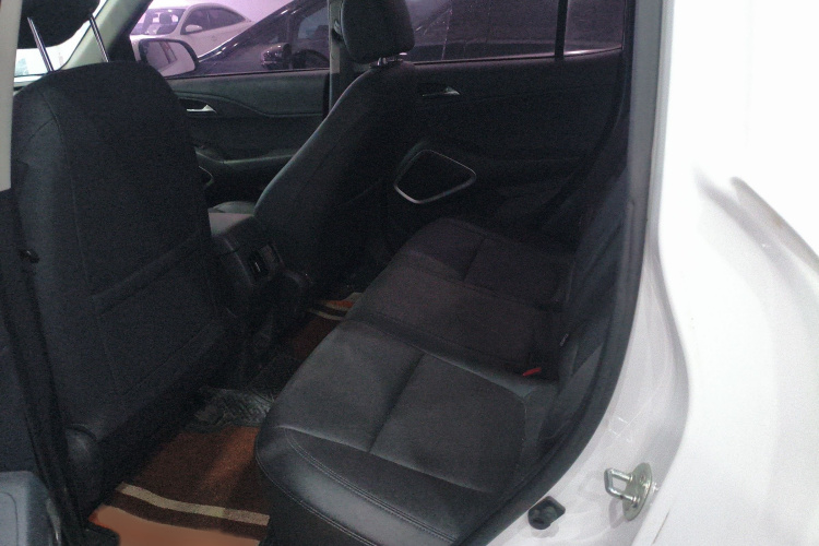 北京现代ix35 2019款 2.0L 自动两驱智勇·畅享版 国V中控内饰7004