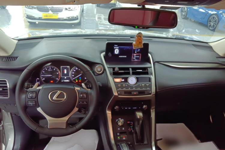 雷克萨斯NX 2020款 300 前驱 锋行版 国V中控内饰12