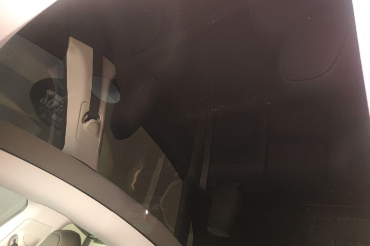 特斯拉 Model Y 2024款 长续航全轮驱动版局部细节22