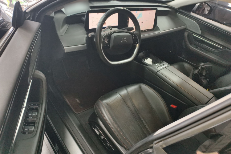 小鹏P7 2021款 480N中控内饰7003