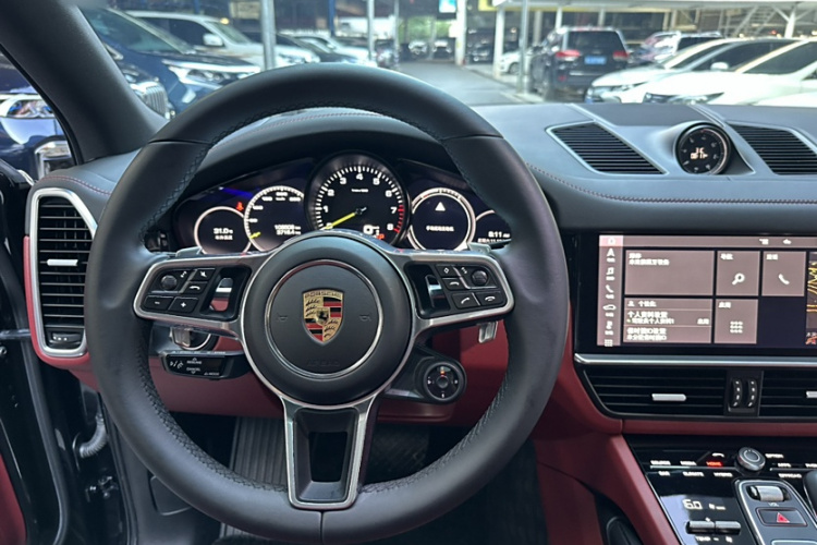 保时捷 Cayenne新能源 2021款 Cayenne E-Hybrid 2.0T中控内饰7014